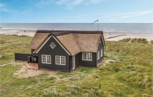 Three-bedroom Holiday Home In Blavand