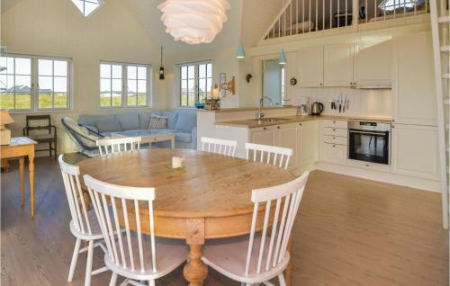 Three-bedroom Holiday Home In Blavand