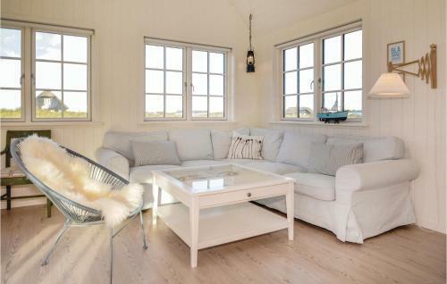 Three-bedroom Holiday Home In Blavand