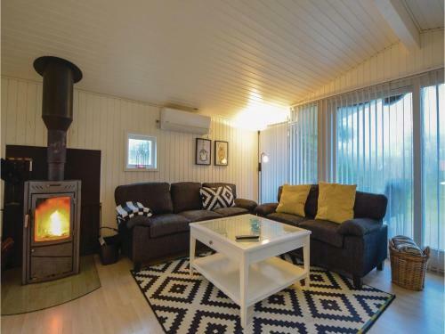 Three-bedroom Holiday Home In Blavand