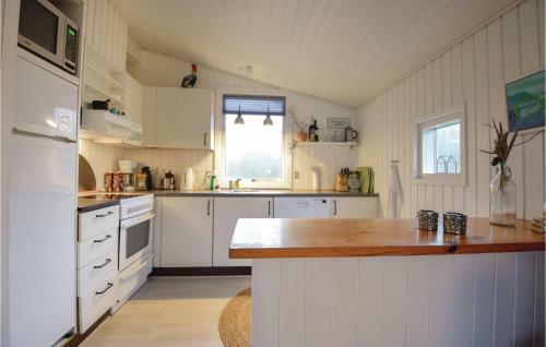 Three-bedroom Holiday Home In Blavand