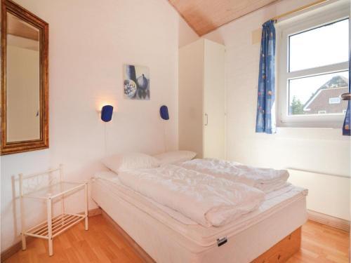 Five-bedroom Holiday Home In Blavand