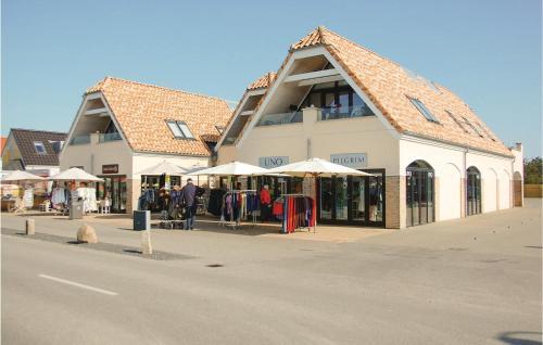 Five-bedroom Holiday Home In Blavand
