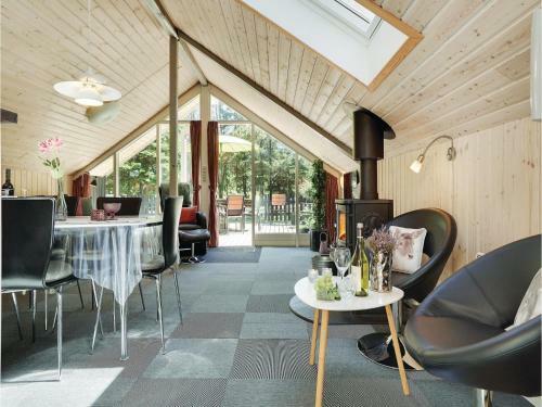 Three-bedroom Holiday Home In Blavand