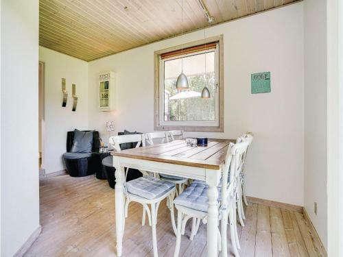 Three-bedroom Holiday Home In Blavand