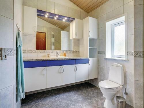 Three-bedroom Holiday Home In Blavand
