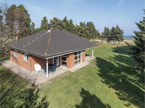 Three-bedroom Holiday Home In Blavand
