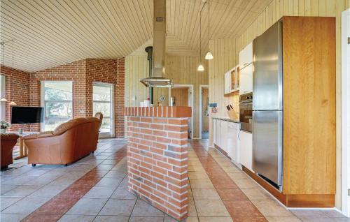 Three-bedroom Holiday Home In Blavand