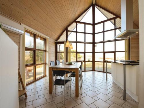 Three-bedroom Holiday Home In Blavand