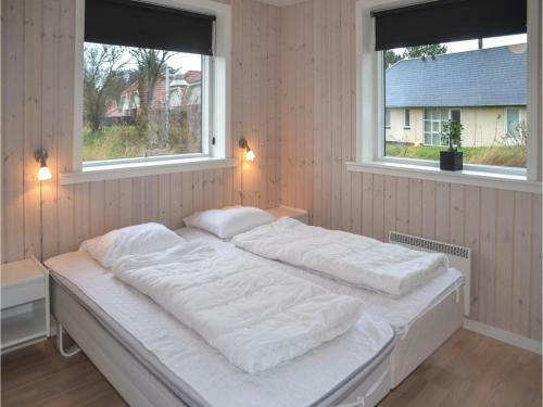 Three-bedroom Holiday Home In Blavand