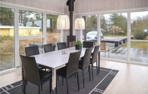Three-bedroom Holiday Home In Blavand