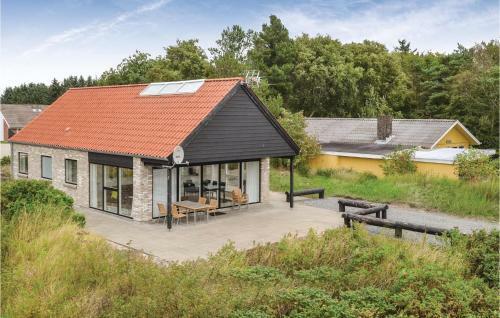 Three-bedroom Holiday Home In Blavand