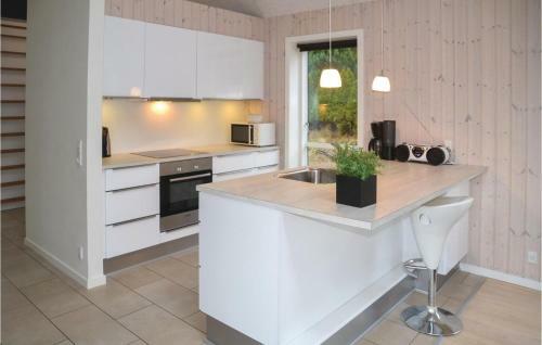 Three-bedroom Holiday Home In Blavand