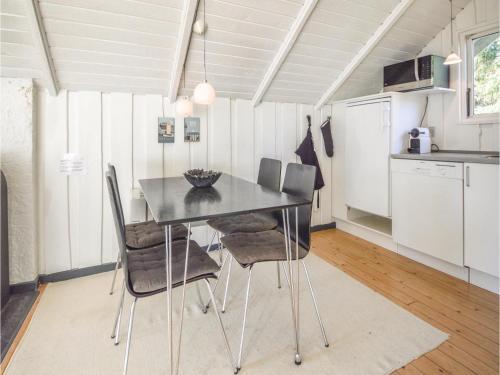 Two-bedroom Holiday Home In Blavand