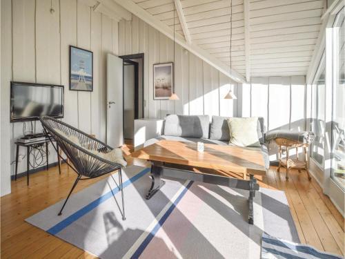 Two-bedroom Holiday Home In Blavand