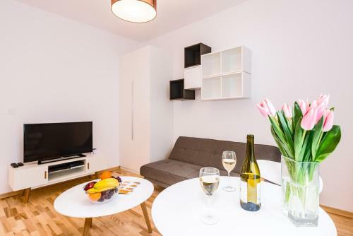 Warsaw Design Apartments