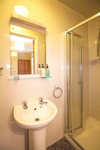 Hostal Greenlands Guest House