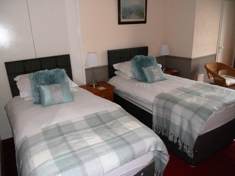 Hostal Kimberley House