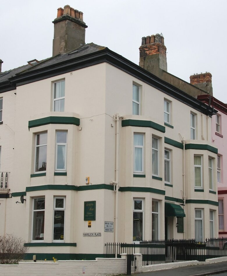 Hostal Kimberley House