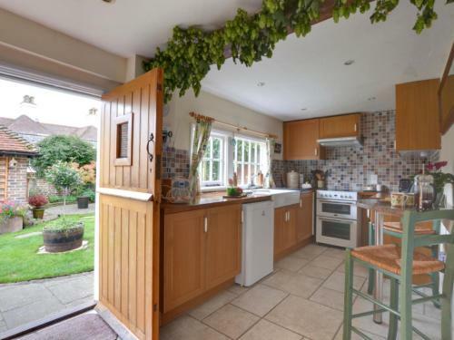 Holiday Home Friar's