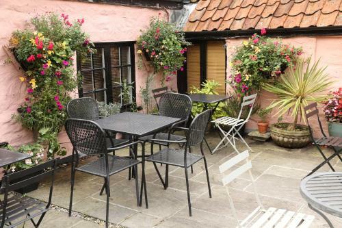 Hostal The City Arms
