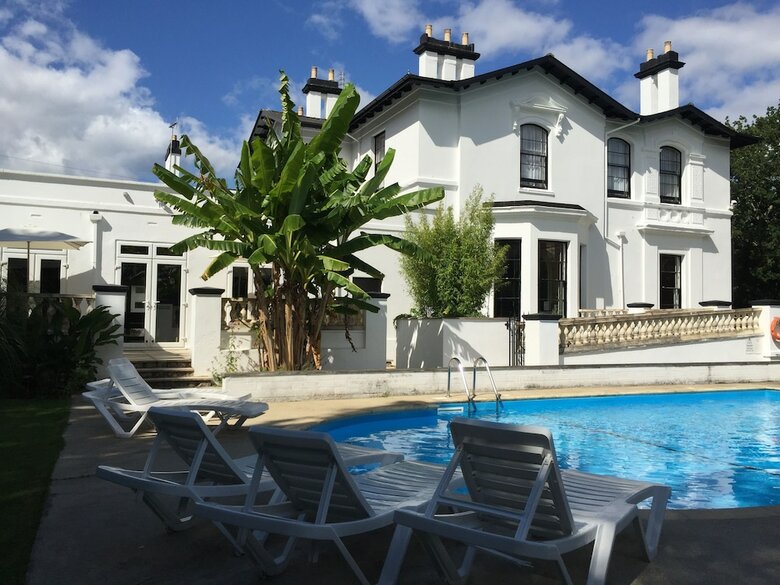 Hotel Palm Grove