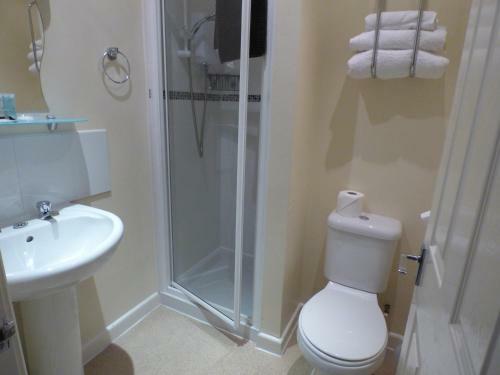 Hostal Coastal Waters (hotel Barton)