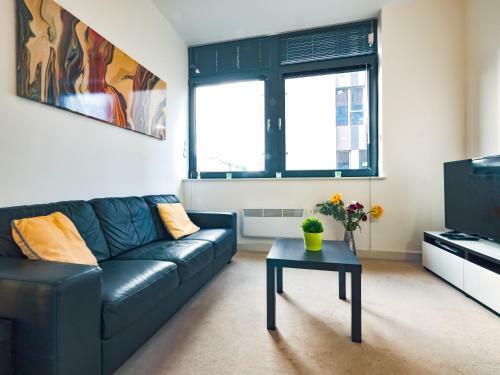 Reading College Serviced Apartment