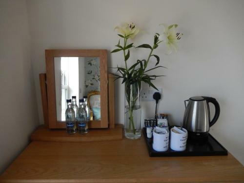 Hostal Newport Guest House
