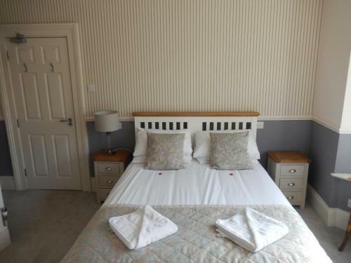 Hostal Newport Guest House