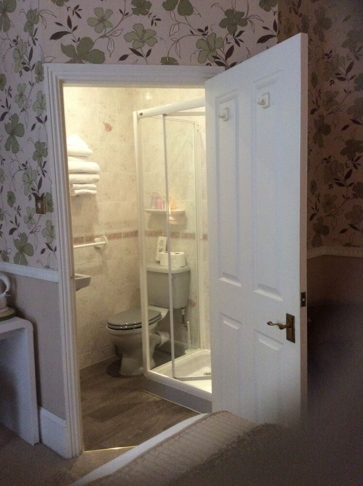 Hostal Hedley Villa Guest House