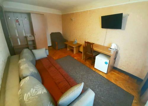 Tourist Hotel