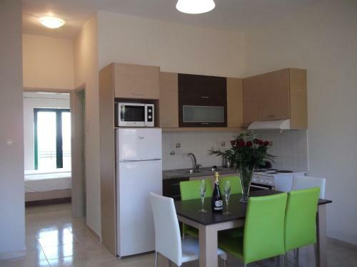 Kritamos Beach Apartments