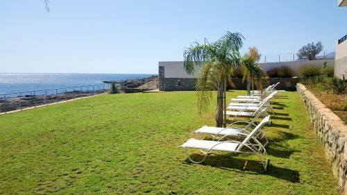 Kritamos Beach Apartments