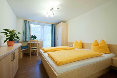 Hostal Landhaus Taurer