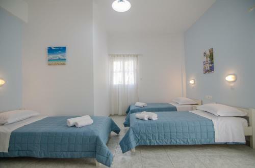 Hostal Athena Rooms