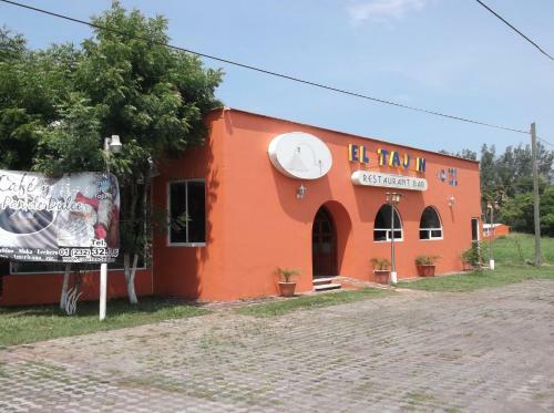Hotel Casitas Del Tajin