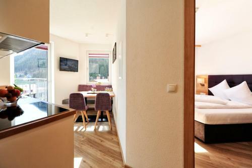 Amaris Apartments