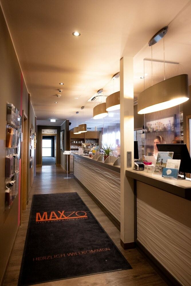 Hotel Max 70
