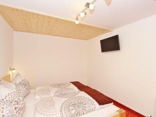 Cozy Apartment In Salzburg With Mountain View