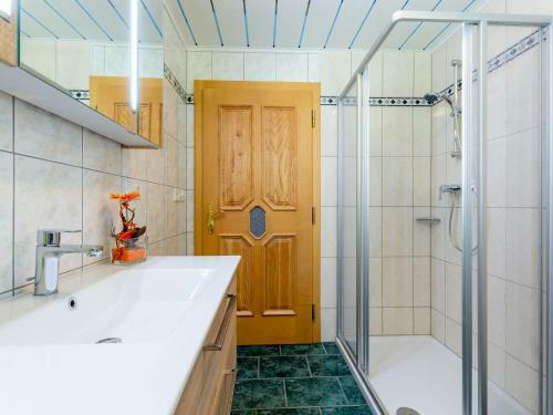 Cozy Apartment In Salzburg With Mountain View