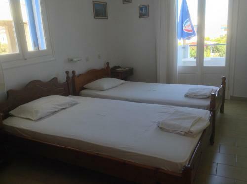 Hostal Rania Apartments