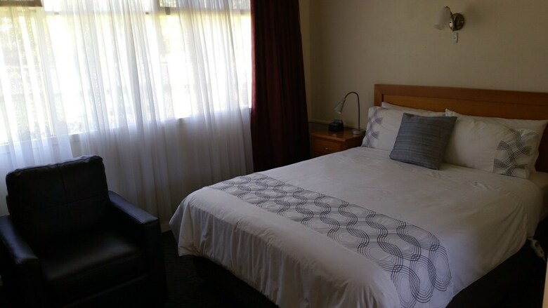 Kaniva Midway Motel
