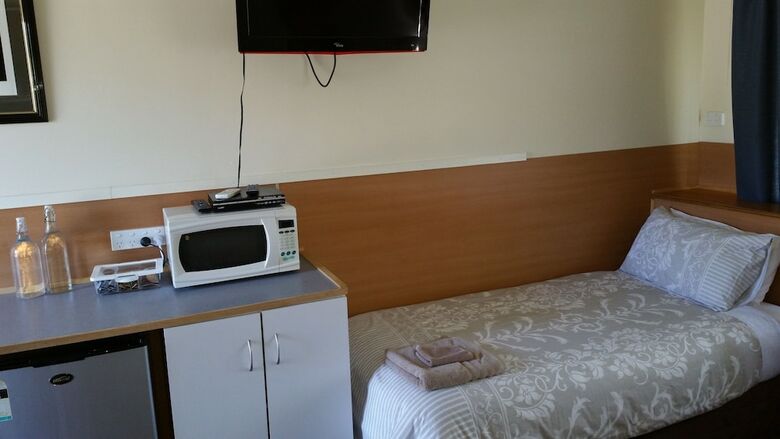 Kaniva Midway Motel