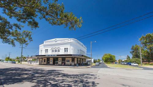 Boatrowers Hotel Stockton