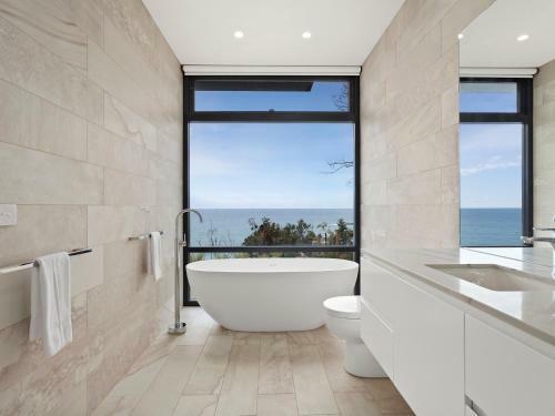 Iluka Blue