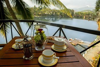 Mahaweli Reach Hotel