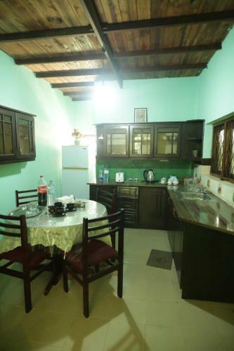 Araliya Holiday Bungalow