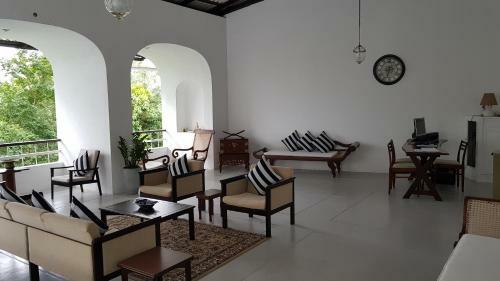 Regent Lodge