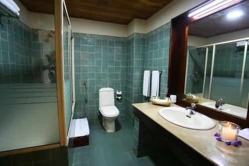 Hotel Randholee Luxury Resort